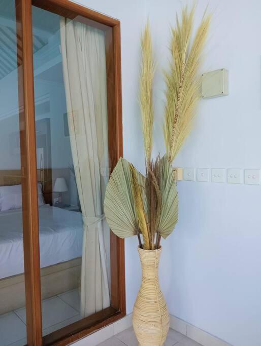 Glisten Up Villa Beach Side Sanur! Eksteriør billede