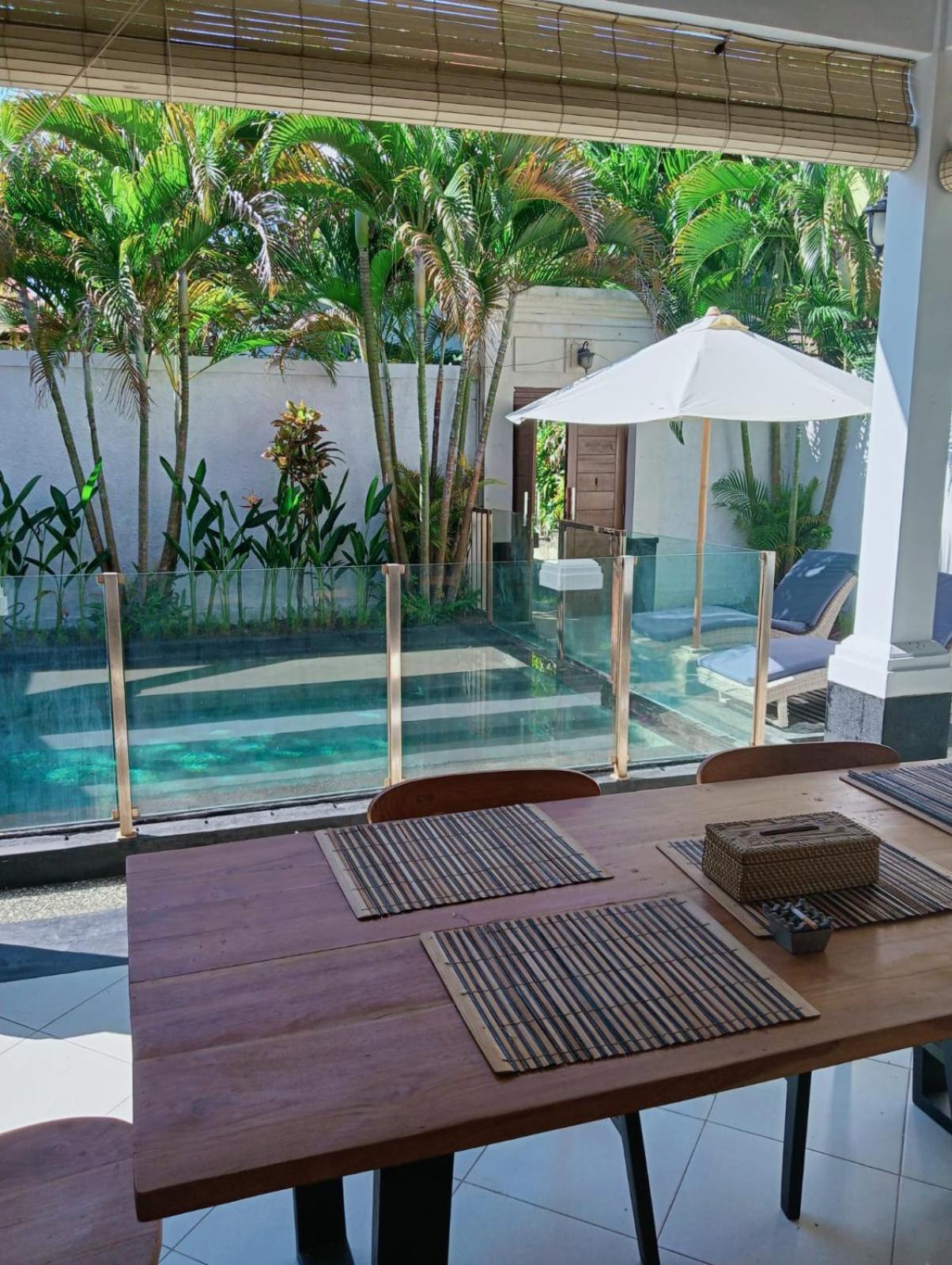Glisten Up Villa Beach Side Sanur! Eksteriør billede