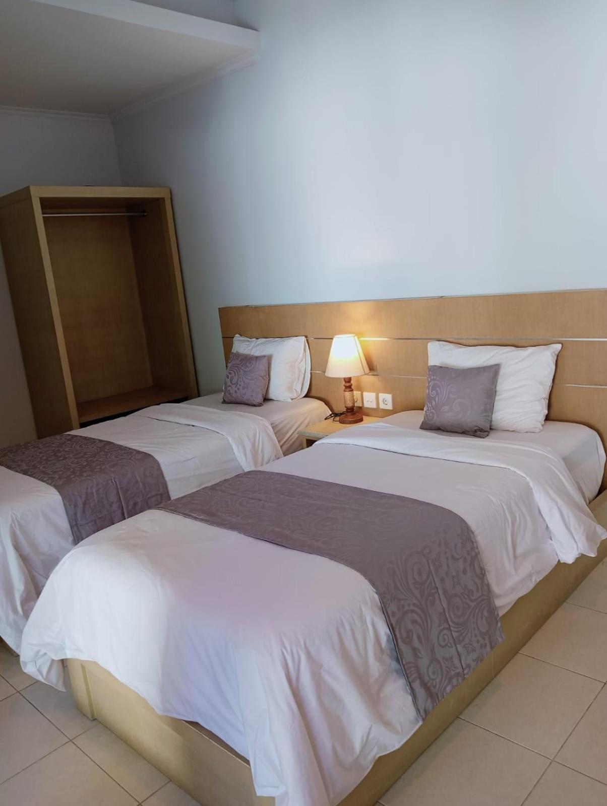 Glisten Up Villa Beach Side Sanur! Eksteriør billede