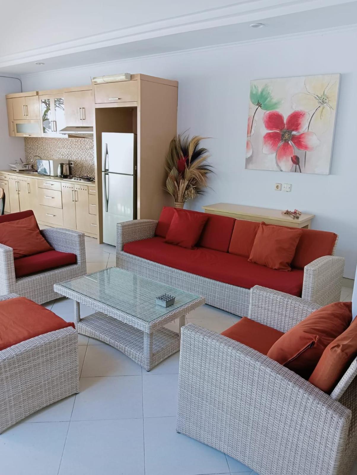 Glisten Up Villa Beach Side Sanur! Eksteriør billede